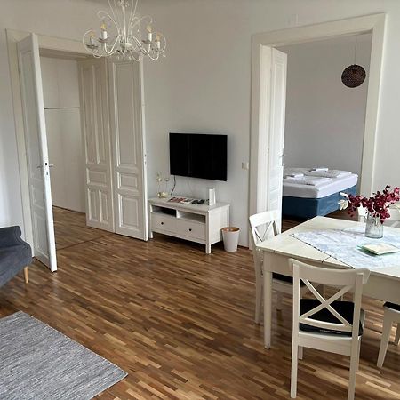 Casa Nostra - Sonnige Wohnung Direkt Am Augarten Bécs Kültér fotó